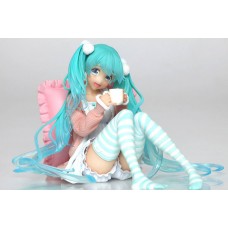 01-59100 Vocaloid Hatsune Miku Casual Wear Version Premium PVC Figure 